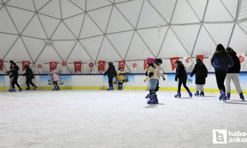 Sömestr eğlencesinin adresi Keçiören Belediyesi'nin Ahmet Çalık Buz pisti oldu!