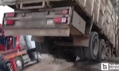 Beypazarı'nda kontrolden çıkan kamyon boşluğa devrildi