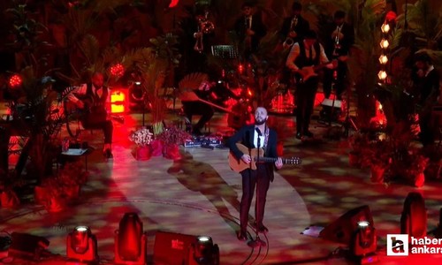 Şarkıcı Berkay, CSO Ada Ankara'da sahne aldı