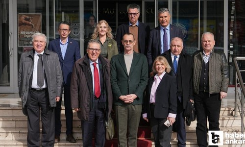 Etimesgut Belediye Başkanı Beşikcioğlu Sosyal Demokrasi Derneği yöneticileri ile bir araya geldi