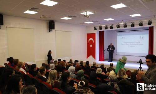 Gölbaşı'nda öğretmenlere Yapay Zeka Kullanım Eğitimi verildi