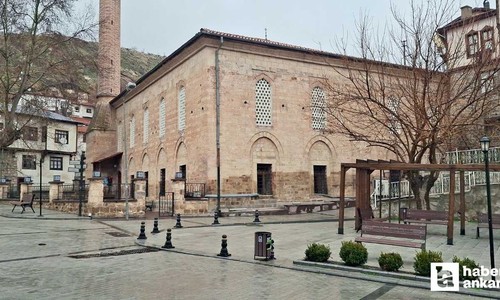 Beypazarı'nın tarihi camileri zamana direnmeye devam ediyor