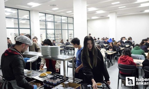 Etimesgut Belediyesi, 100. Yıl Cumhuriyet Kültür Merkezi'nde öğrencilere iftar veriyor!