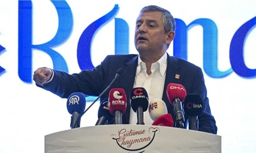 Özgür Özel, Haymana'da iftar programında vatandaşlarla buluştu