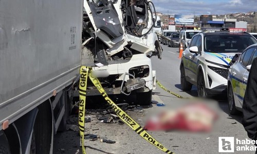 Elmadağ'da seyir halindeki tanker tıra çarptı!