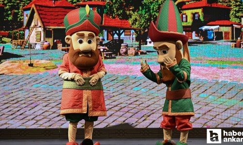 Beştepe Millet Sergi Salonu'nda Hacivat-Karagöz rüzgarı