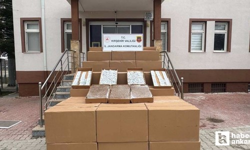 Kırşehir'de, Ankara'dan getirilen 1 milyon 365 bin kaçak makaron ele geçirildi