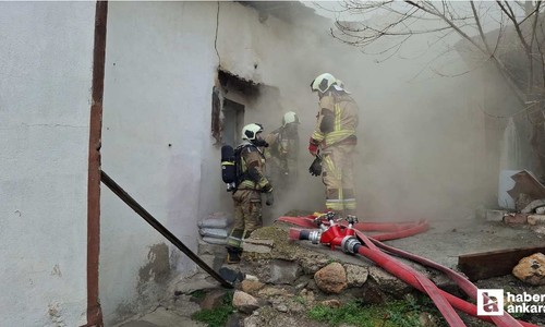 Beypazarı'nda çıkan yangında ahşap ev kullanılamaz hale geldi