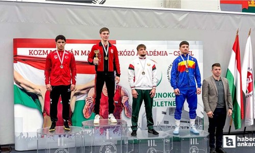 U20 Grekoromen Güreş Milli Takımı Macaristan'da şampiyon oldu