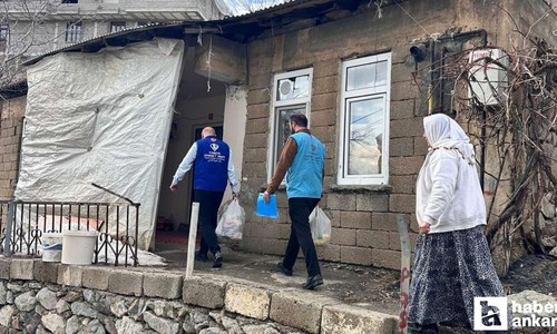 TDV, Başkentte 72 binden fazla kişiye iftar yemeği verdi