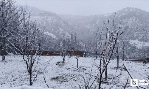 Beypazarı'nın yüksek kesimleri kar yağışıyla beyaza büründü