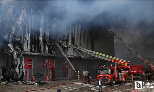 Yenimahalle'de mobilya deposunda çıkan yangın söndürüldü