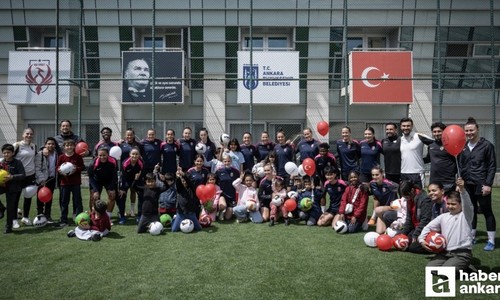 ABB FOMGET'li futbolcular, 23 Nisan öncesi ihtiyaç sahibi çocuklarla bir araya geldi