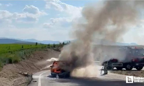 Nallıhan'da araç yangını: Otomobil kullanılamaz hale geldi