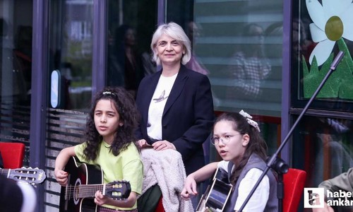 Etimesgut Belediyesi Güzelkent ETİSEM'de yıl sonu sergisi yoğun ilgi gördü