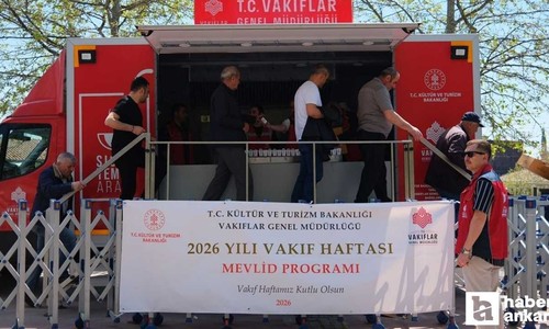 Ankara Hacı Bayram-ı Veli Camisi'nde Vakıflar Hatfası'na özel mevlit programı düzenlendi