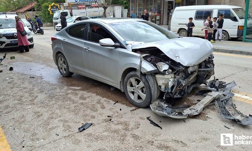 Beypazarı'nda elektrikli bisiklet ile otomobil çarpıştı: 2 yaralı