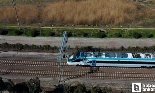 Bakan Uraloğlu: 'Milli Elektrikli Hızlı Treni'nin testleri sürüyor'