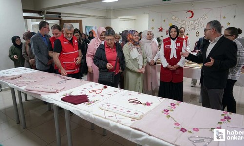 Polatlı'da "Sim Sırma" kursunun yıl sonu sergisinde 250 eser yer aldı