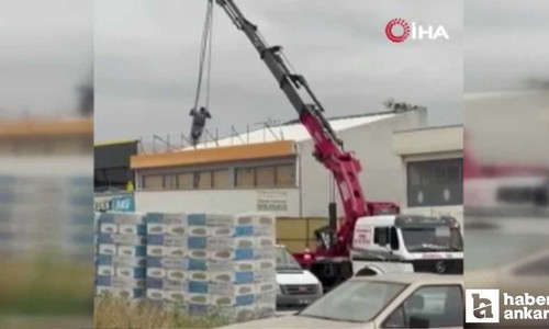 Sincan'da bir kişi vinçte sallandı: O anlar kameraya yansıdı!