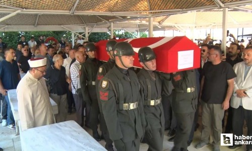 Ankara'da trafik kazasında hayatını kaybeden 20 yaşındaki asker, İstanbul'da defnedildi