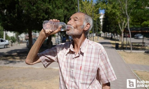 Ankara'da 34 yıldır su içemeyen yaşlı adamın yemek yeme sorunu başladı
