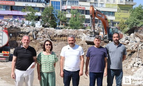 Pursaklar Belediyesi ilçenin kalbini yeniden şekillendiriyor: Pursaklar'a5'inci meydan geliyor!