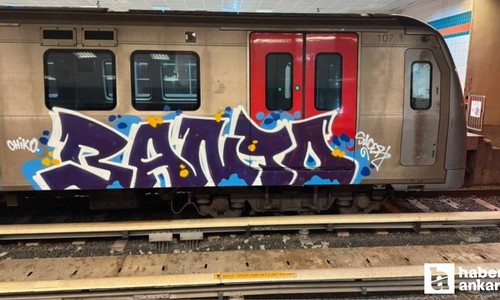 Sincan'da iki şahıs metro vagonlarına grafiti yaptı