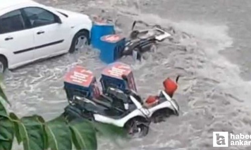 Mamak'ta şiddetli sağanak: Sel suları motosikletleri sürükledi