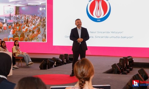 Sincan Belediyesi, YKS'de dereceye giren öğrencilere ödüllerini takdim etti!