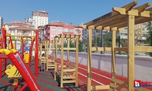 Pursaklar Belediyesi parklardaki çalışmalarına devam ediyor! Oturma alanları yenilendi