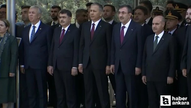 Cumhurbaşkanı Yardımcısı Yılmaz, 15 Temmuz Şehitliği'ndeki anma etkinliğine katıldı