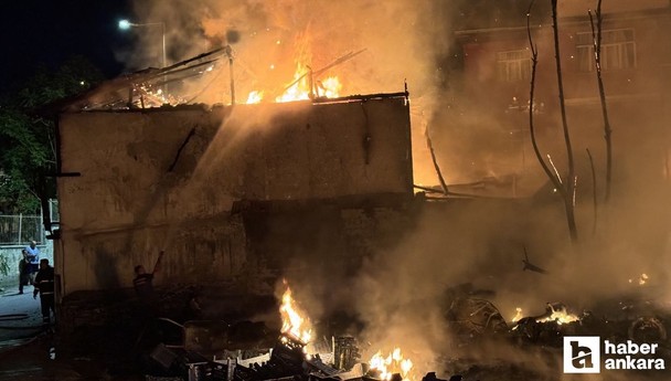 Çankırı'da yangın! 3 ev zarar gördü!