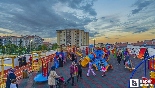 Pursaklar’da çocuklar yazın keyfini Oyuncakistan ile çıkarıyor