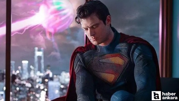 Superman, DC evrenini kurtarmak için geliyor