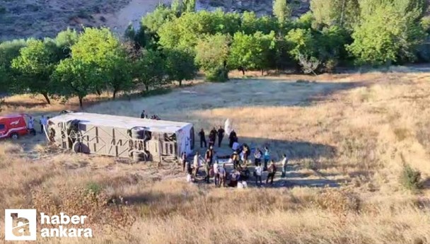 Malatya'da yolcu otobüsünün devrilmesi sonucu 22 kişi yaralandı