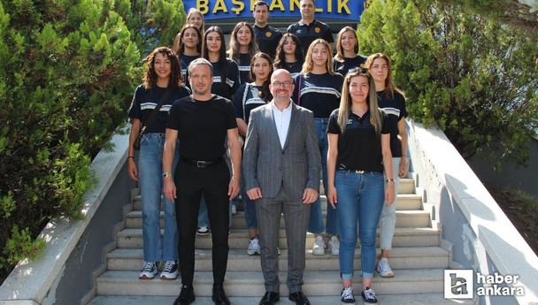 MKE Ankaragücü Voleybol Takımı toplu imza töreni düzenledi