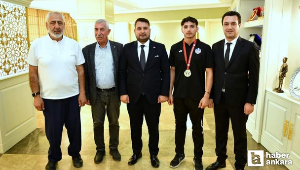 Kahramankazan Belediyesi Türkiye Halter Şampiyonasında altın madalya kazandı