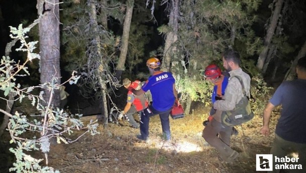 Çorum'da motosiklet ile dereye yuvarlanan baba ile oğlunu AFAD kurtardı