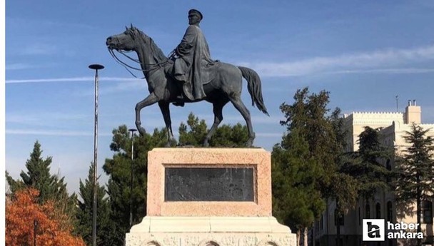 Ankara'ya Cumhuriyette yapılan ilk Atatürk anıtı! Halen varlığını sürdürüyor