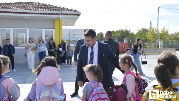 Kahramankazan Belediye Başkanı Çırpanoğlu'ndan okul ziyareti
