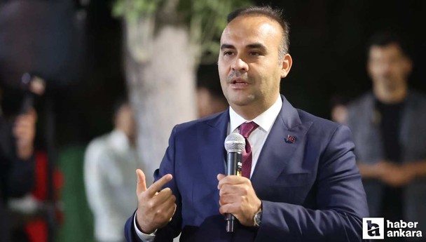 Bakan Kacır'dan asgari ücret açıklaması: Konuşmamız bile enflasyon oluşturuyor