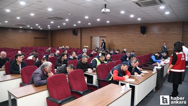 Pursaklar Belediyesi personellerini iş ve işçi sağlığı konusunda bilgilendirdi