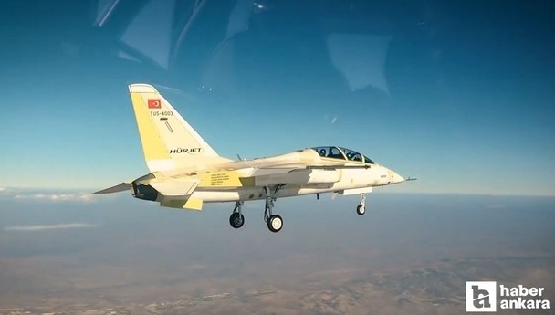 Üzerine TUSAŞ şehitlerinin isimlerinin yazıldığı HÜRJET'in ikinci prototipinin ilk uçuşu yapıldı