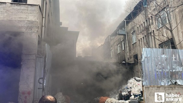 Ankara Altındağ İskitler'de yangın çıktı: Gökyüzü siyah dumanla doldu