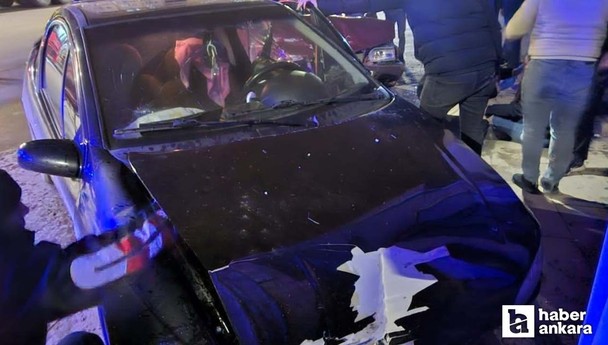 Çorum'da iki otomobilin çarpıştığı kazada 3 kişi yaralandı