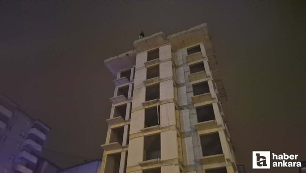 Bartın Emniyet Müdürlüğü’nün karşısında canına kıymak istedi