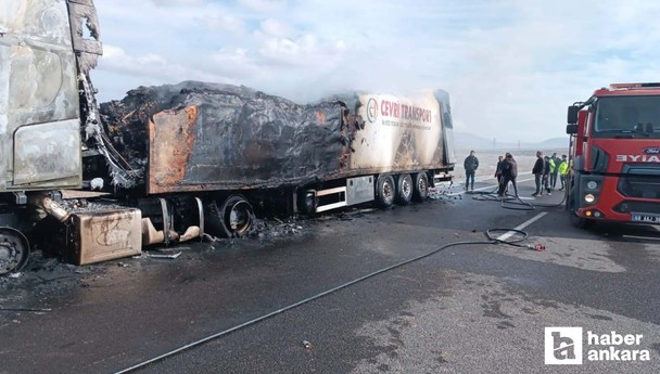 Niğde'den Ankara'ya gelen TIR alev aldı