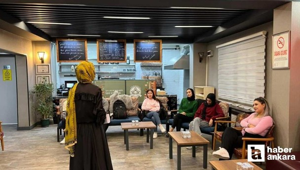 Sincan Belediyesi 'Kitap Kafe'sine gençlerden ilgi