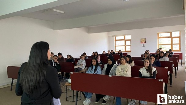 Altındağ Belediyesi'nden YKS'ye hazırlanan öğrencilere sınav kaygısı semineri
